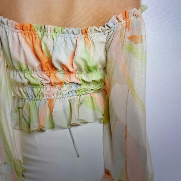 NWOT- Hutch multicolor pattern crop top - Picture 2 of 9